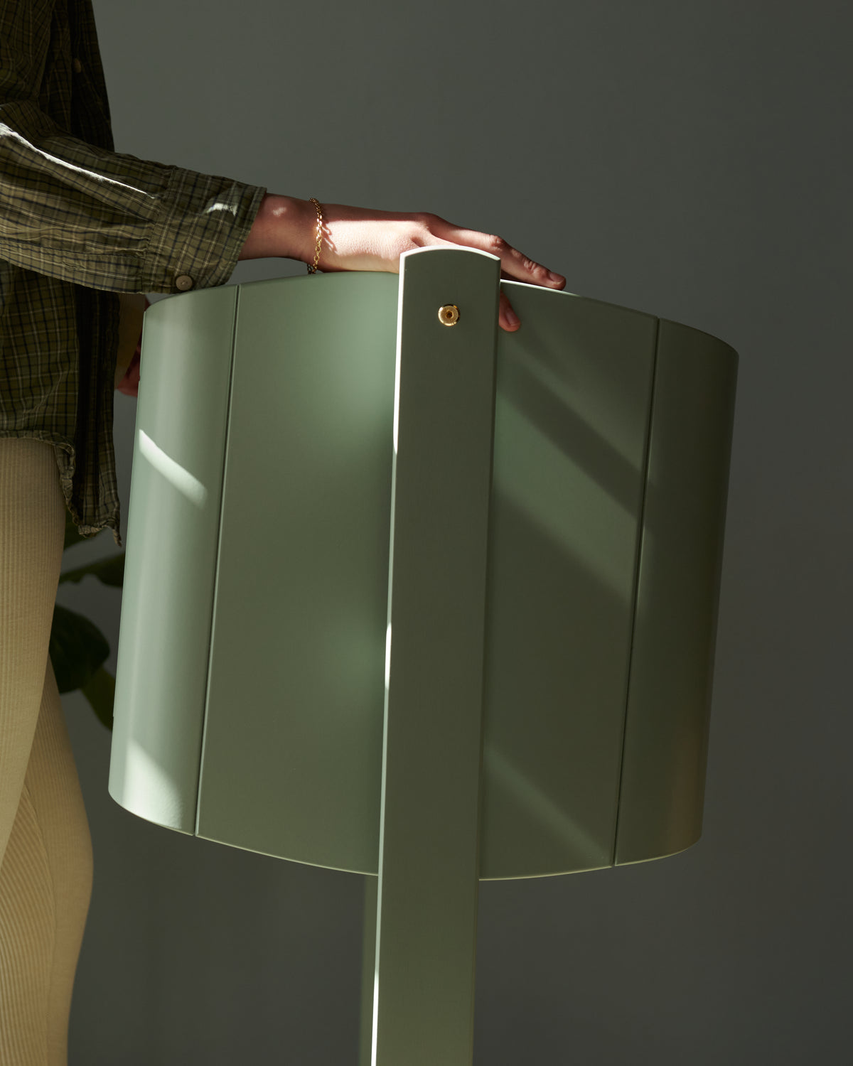 Crib Wave Black Satin