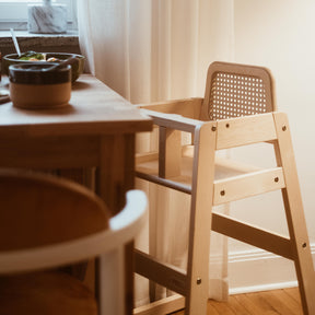 Hochstuhl aus Rattan